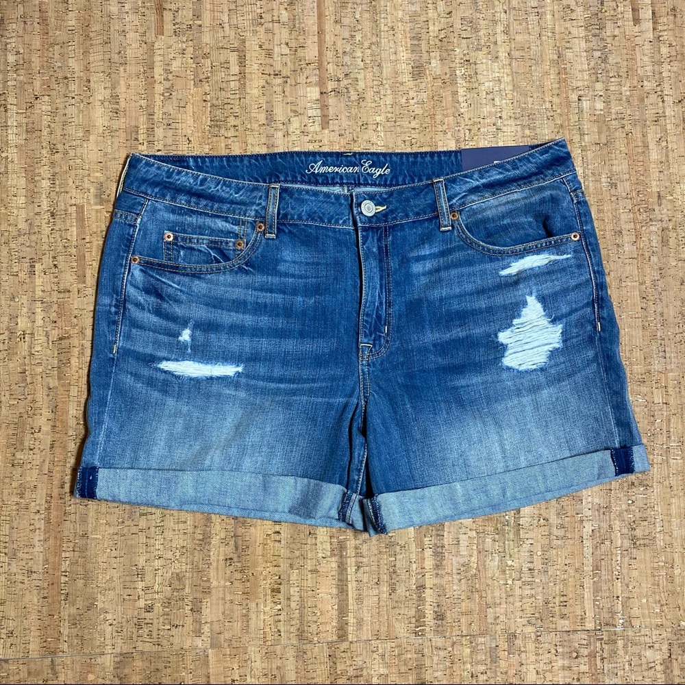 American Eagle Outfitters Boy Midi Shorts